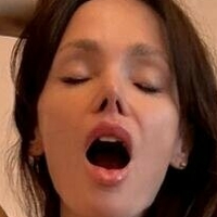 Natalie Golden Nue