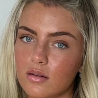 Natasha Marshall Nue