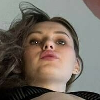 Nelly Giantess Nue