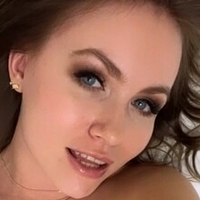 Nicole Ross Nue