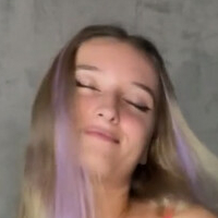 NikiCarrera Nue