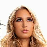 Nikki Sullivan Nue