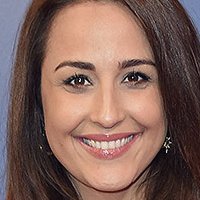 Nina Moghaddam Nue