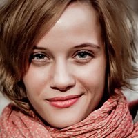 Nóra Lili Hörich Nue