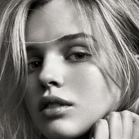 Odessa Young Nue