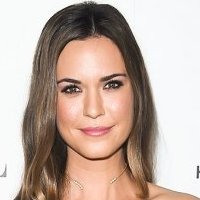 Odette Annable Nue