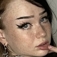 Pale Freckled Girls Nue