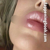 p_oksana_ Nue