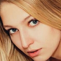 Polina Leybzon Nue