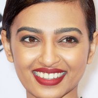 Radhika Apte Nue
