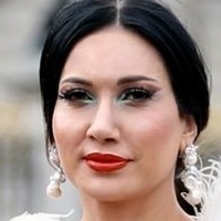 Reine Sabty Nue