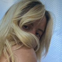 Riley Smith Nue