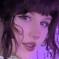 Robin Grey Nue