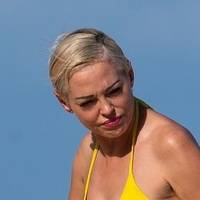 Rose McGowan Nue