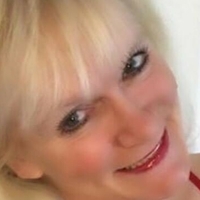 Sandie Lee Nue