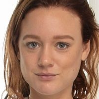 Sara Barnard Nue