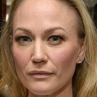 Sarah Wynter Nue