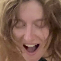 saralivescasually Nue