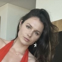 Saskia Mahani Nue