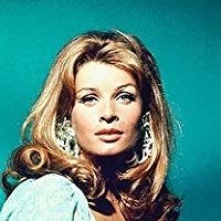 Senta Berger Nue