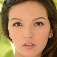 Shae Summers Nue