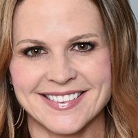 Shannon Spake Nue