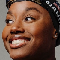 Simone Manuel Nue