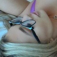 Submissive Lexi Nue