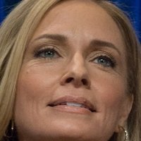 Susanna Thompson Nue