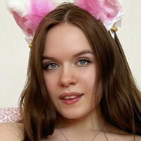 Sweet Lana Nue