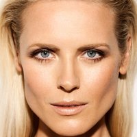 Synnøve Macody Lund Nue