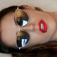 Tara Cherry Nue