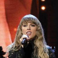 Taylor Swift Nue