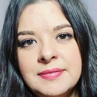 Terrisa Bukovinac Nue