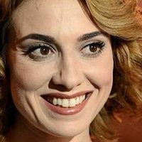 Tess Christiansen Nue