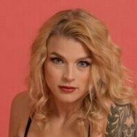 theofficialamandashow Nue