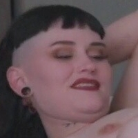 Tiffany Nacke Nue