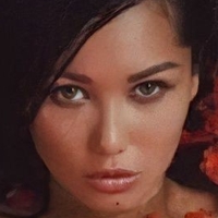 Tori Son Nue