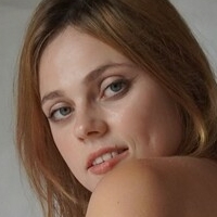 VelvetTatti Nue