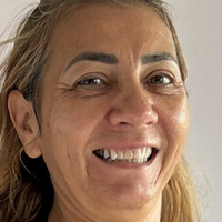 Vian Aziz Nue