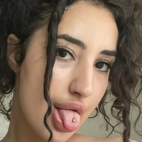 viky_white Nue