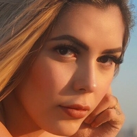 vivianelomelin Nue