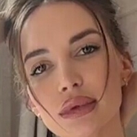 Vivien_ Nue