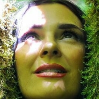 yladoyla Nue