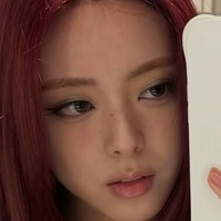 Yuna - ITZY (유나, Shin Yu Na) Nue