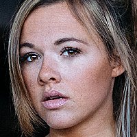 Yvonne Pferer Nue