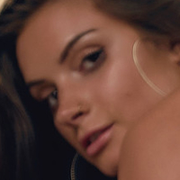 Zoe Wild Nue