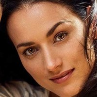 Zsuzsanna Ripli Nue
